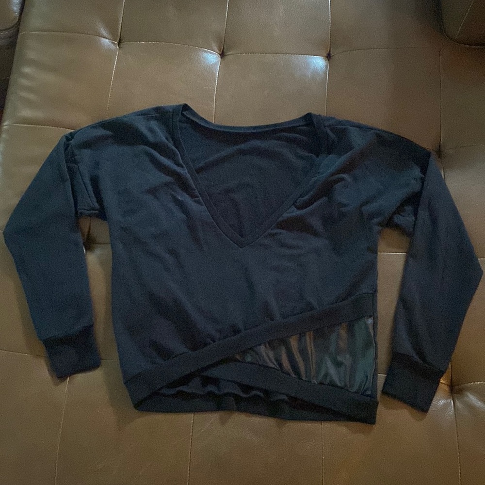 Oversized yoga sweatshirt. Black Sheen fabrix and Cotton Athleisurewear